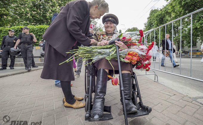 В Киеве почтили память погибших во Второй мировой войне: фото