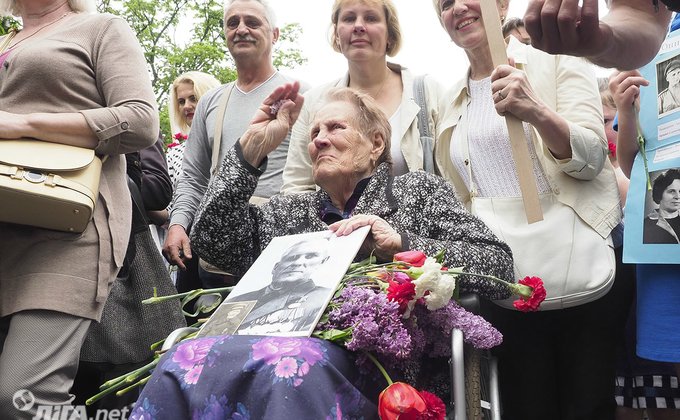 В Киеве почтили память погибших во Второй мировой войне: фото