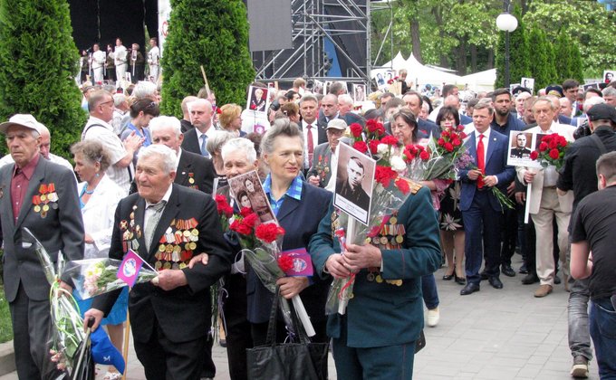 Как в городах Украины провели День победы над нацизмом: фото