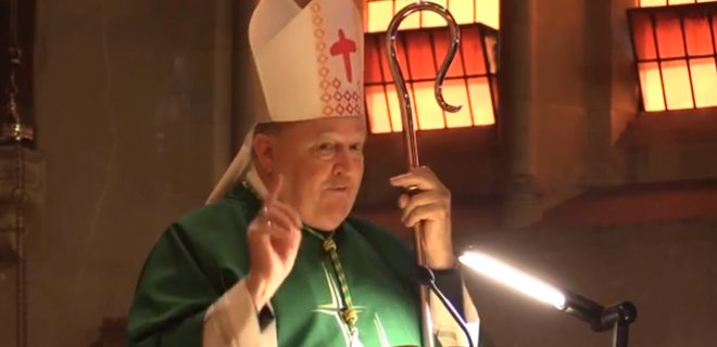 Впервые архиепископа обвинили в сокрытии сексуального насилия - Фото