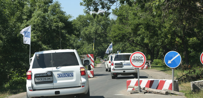 Пьяные боевики заставили ОБСЕ проехать по заминированной дороге - Фото