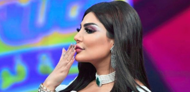 В Кувейте телеведущую уволили в прямом эфире из-за платья: фото - Фото