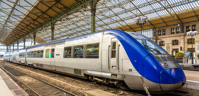 В Париже мальчик родился в поезде - подарили бесплатный проезд - Фото