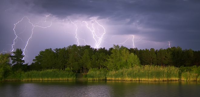 Погода: на севере и западе Украины - дожди - Фото