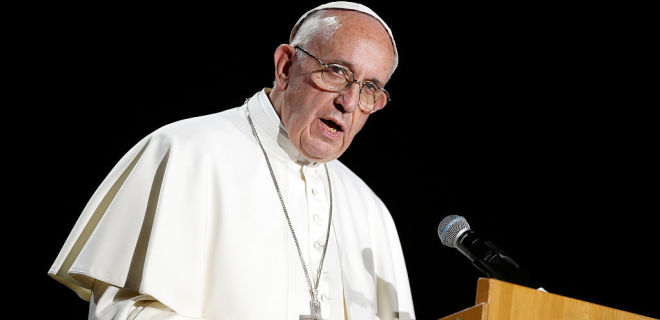 Папа римский жестко высказался по поводу абортов - Фото