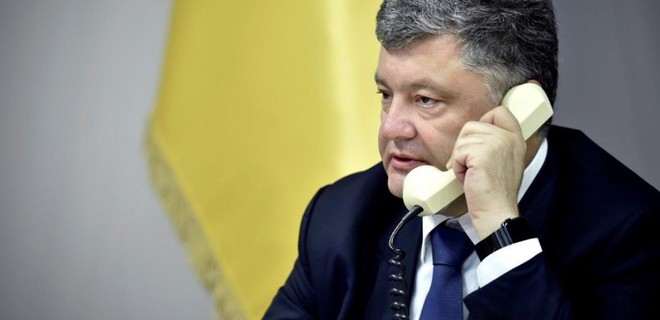 Порошенко по телефону призвал Путина освободить политзаключенных - Фото