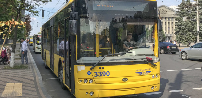 Киевсовет не отменил повышение стоимости проезда в транспорте - Фото