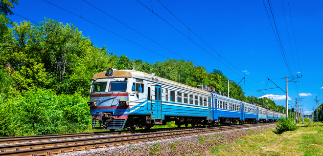 В Запорожской области локомотив влетел в поезд: 26 пострадавших - Фото