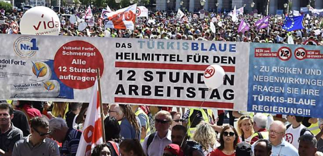 В Вене десятки тысяч протестовали против 12-часового рабочего дня - Фото
