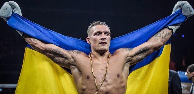 Бой украинского боксера Усика в Москве под угрозой срыва - Фото