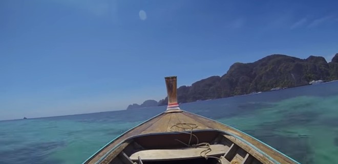 В Таиланде опрокинулась лодка с туристами: пропали 49 человек - Фото