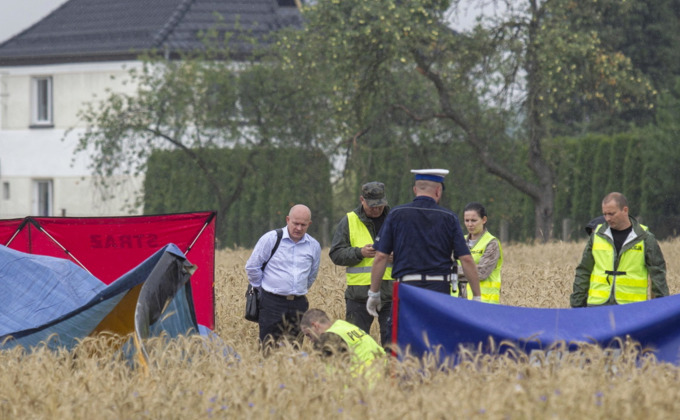 В Польше разбился вертолет: погибли люди - фото