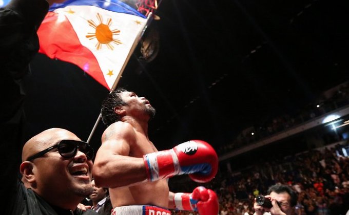 Филиппинский сенатор стал чемпионом мира в боксе: фото и видео