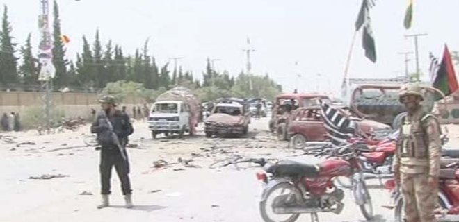 Взрыв, 31 погибший: начало парламентских выборов в Пакистане - Фото
