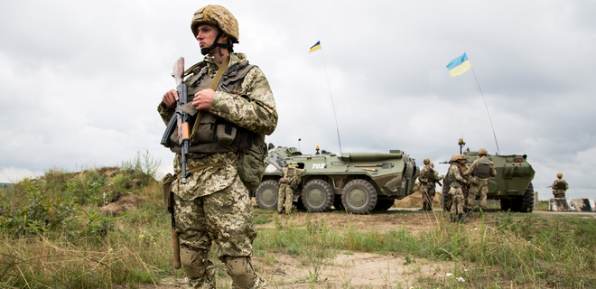 В Украине растет поддержка курса на НАТО: опрос группы Рейтинг - Фото