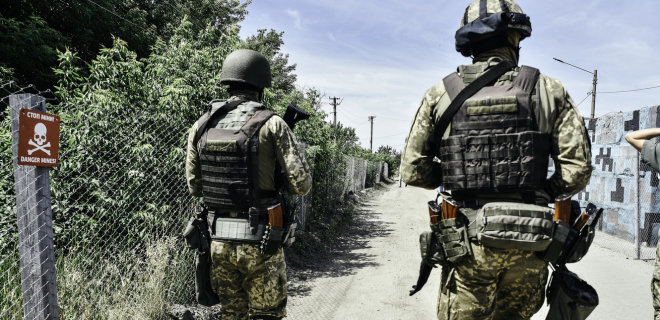 С боевого задания в Донбассе не вернулись двое военных - штаб - Фото