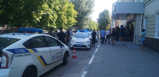 В Херсоне пикетировали МВД и прокуратуру: фото, видео - Фото