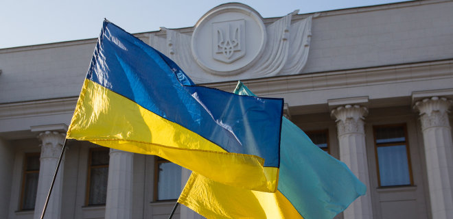 Украина ратифицировала военные соглашения с Польшей и Румынией - Фото