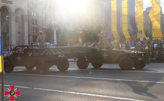 Авиация и танки: фото с репетиции парада ко Дню Независимости