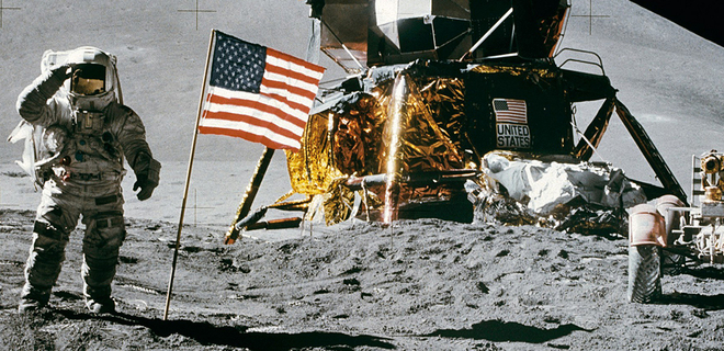 Руководство NASA заговорило о возвращении людей на Луну - Фото