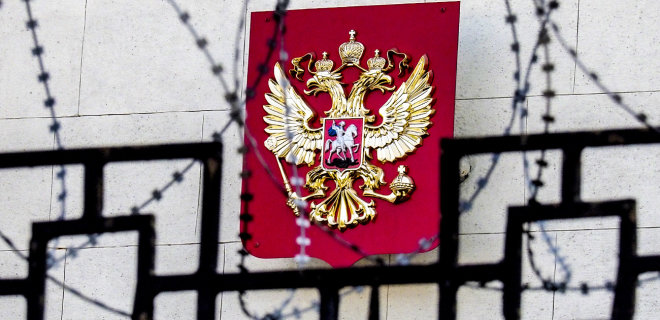 Украина закрыла въезд для российских мужчин - Фото