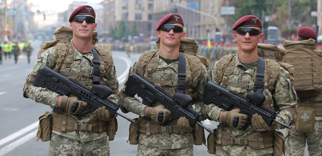 Парубий анонсировал импровизированный военный парад на 24 августа - Фото