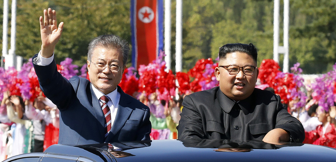 Південна Корея і КНДР відновили лінії зв'язку між владою через рік після їхнього розриву - Фото