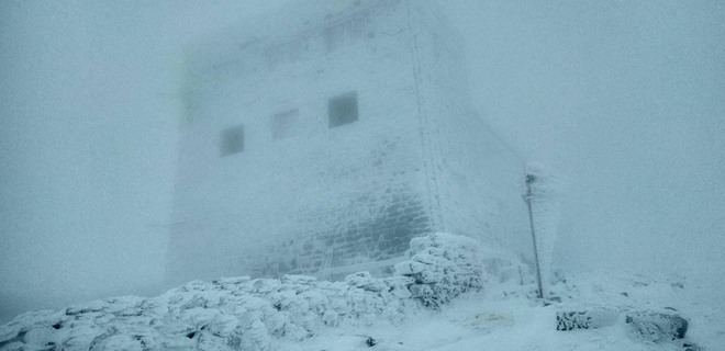 В Карпатах морозно и лежит до полуметра снега: фото - Фото