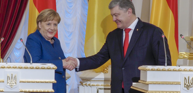 Порошенко встретится с Меркель в Германии - Фото