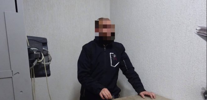 В Киеве инспектор СИЗО носил заключенным наркотики - прокуратура - Фото