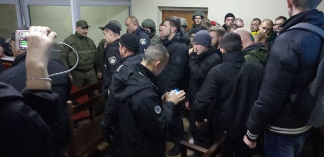 В суде по делу об убийстве Сергиенко произошли беспорядки: видео - Фото