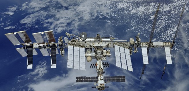РФ готова отказаться от строительства своей космической станции - Фото