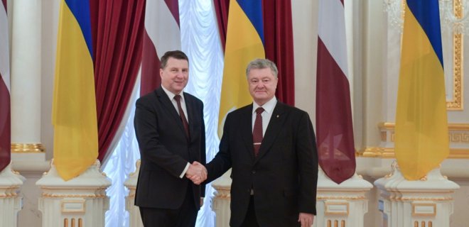Порошенко встретился с президентом Латвии: о чем говорили - Фото