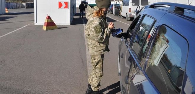 В Донбассе пункты пропуска перейдут на новый режим работы: список - Фото