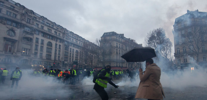 Протесты во Франции: на какие уступки пошла власть - Фото