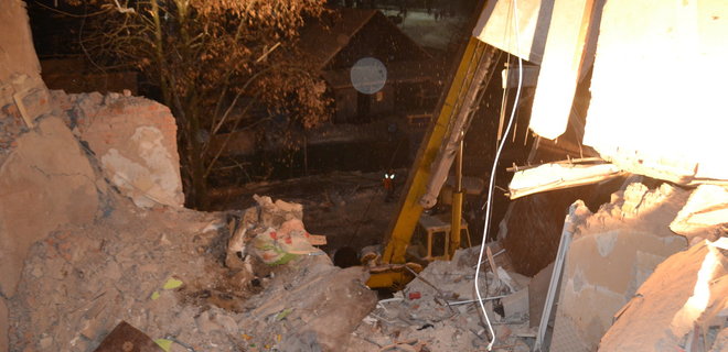 Взрыв дома в Фастове: поисково-спасательные работы закончили - Фото