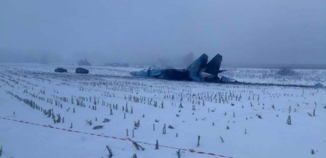 Катастрофа Су-27: показали фото с места трагедии - Фото