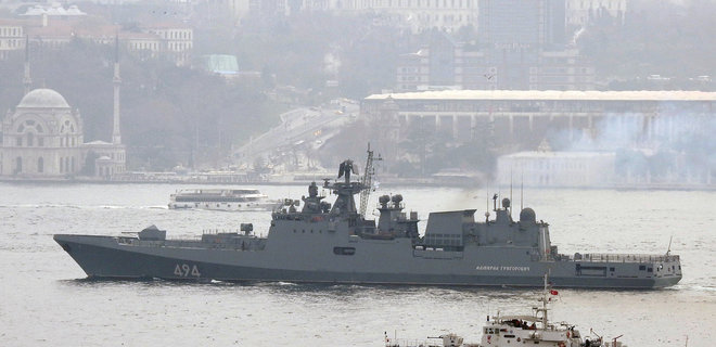 Россия направила к Азовскому морю ракетный фрегат - Reuters - Фото