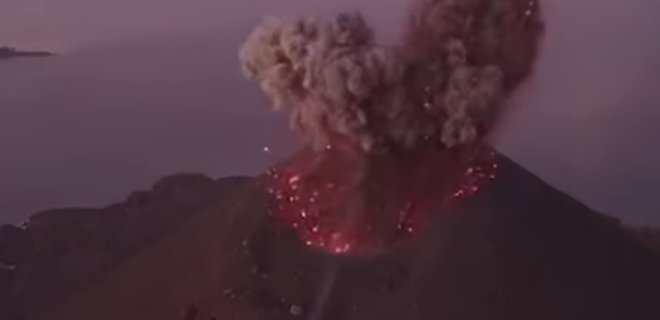 Извержение Кракатау: индонезийцев предупредили о новой опасности - Фото