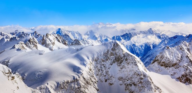 Альпинисты установили на Эвересте два рекорда - Фото
