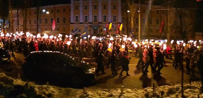 В Киеве проходят марши националистов: фото - Фото
