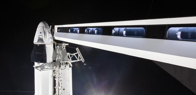 Маск назвал сроки полета своей ракеты на орбитальную станцию - Фото