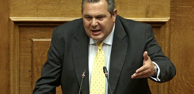 Стала известна причина отставки министра обороны Греции - Фото