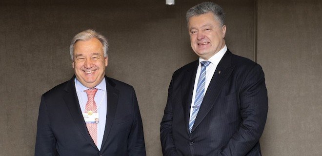 Порошенко обсудил с генсеком ООН вопрос миротворцев для Донбасса - Фото