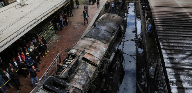 Крушение поезда в Египте: назвали причину - фото - Фото