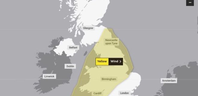 Метеорологи предупреждают: на Британию надвигается шторм 