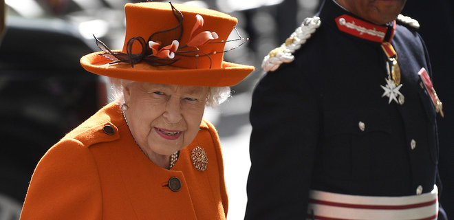 Королева Елизавета II сделала свой первый пост в Instagram - фото - Фото