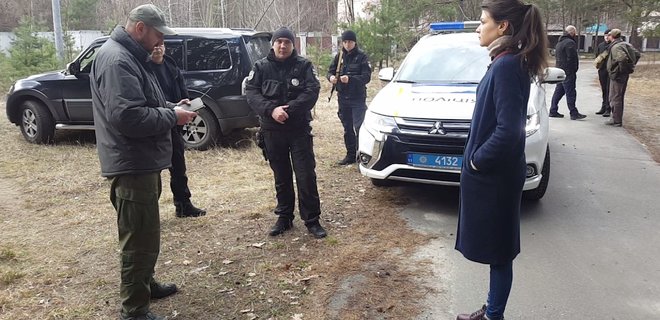 Охрана Медведчука четыре часа удерживала журналистов - Bihus.info - Фото