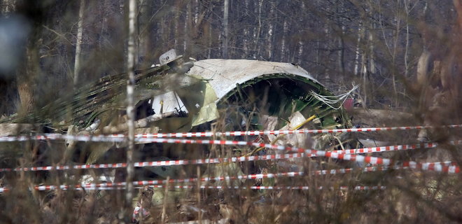 Британские эксперты нашли тротил на обломках самолета Качиньского - Фото