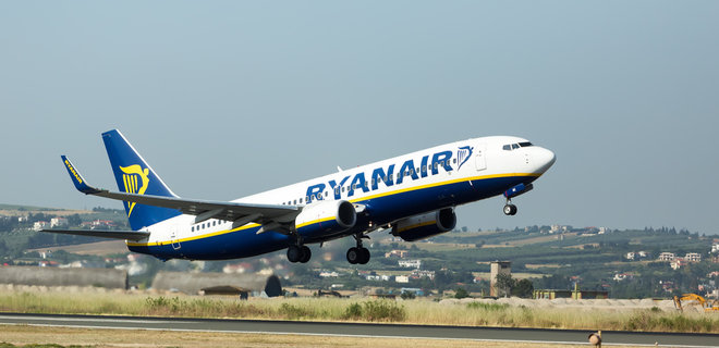 В Польше пилот якобы не допустил на рейс Ryanair в Украину 30 человек. МИД начал проверку - Фото